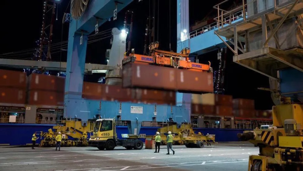 Two ships and multiple cargo aircraft deliver approximately 6,500 tons of munitions and military equipment to Israel within 24 hours, April 29, 2026. Credit: Israel Ministry of Defense.