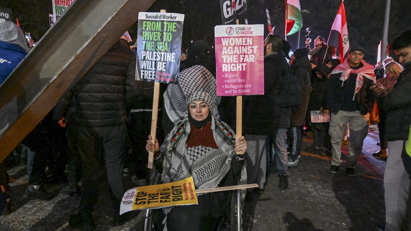 Pro-Palestinian demonstrators protested outside the UEFA Europa League match between Maccabi Tel Aviv and Aston Villa at Villa Park Stadium in Birmingham, England, Nov. 6, 2025. Photo by Flash90.