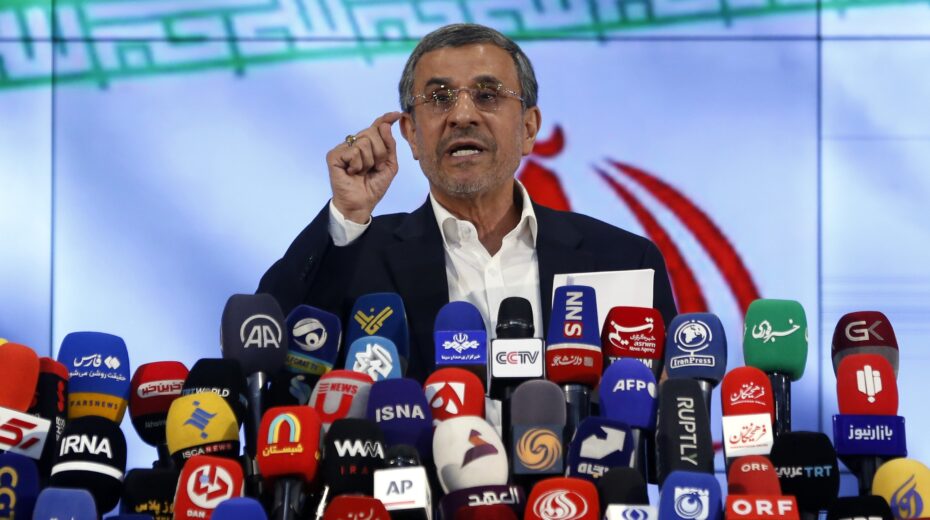 Former Iranian President Mahmoud Ahmadinejad speaks to journalists in Tehran, June 2, 2024. Experts express doubts about reports of his alleged role in an Israeli intelligence operation. Photo: EPA/Abedin Taherkenareh.