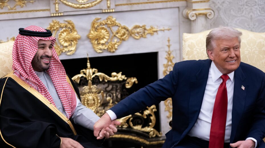 US President Donald Trump and Saudi Crown Prince Mohammed bin Salman in the Oval Office of the White House in Washington, D.C., on November 18, 2025. The planned US-Saudi nuclear agreement is causing security concerns in Israel. Photo: EPA/Nathan Howard/POOL