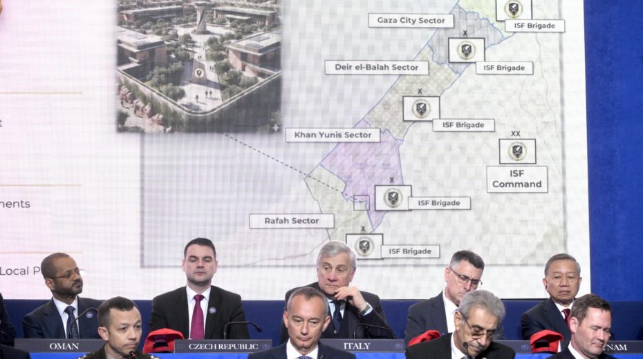 Meeting of the International Peace Council in Washington. In the background, a graphic shows the planned deployment sectors of the International Security Assistance Force (ISF) in the Gaza Strip. Photo: EPA/ALESSANDRO DI MEO