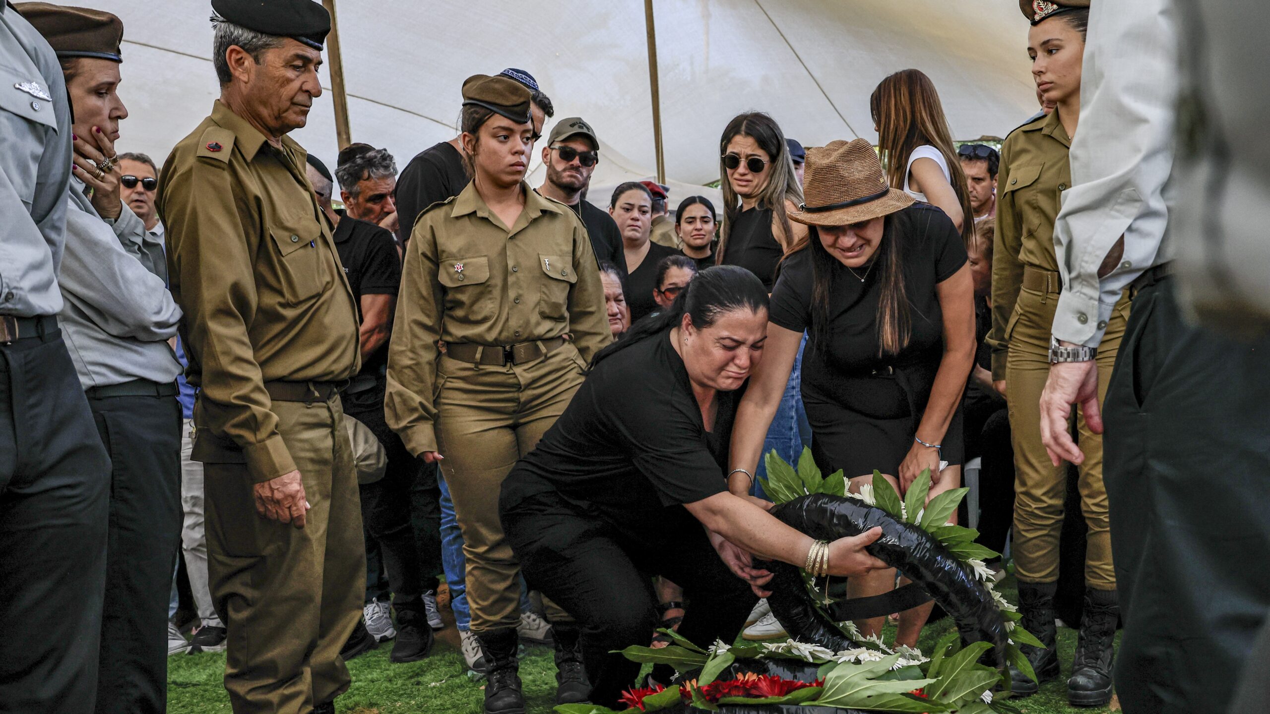 Funeral of Commander David Hazutt on June 28, 2026 in Ashkelon. The 21-year-old was killed during a ground offensive in southern Lebanon. Photo: Tsafrir Abayov/Flash90