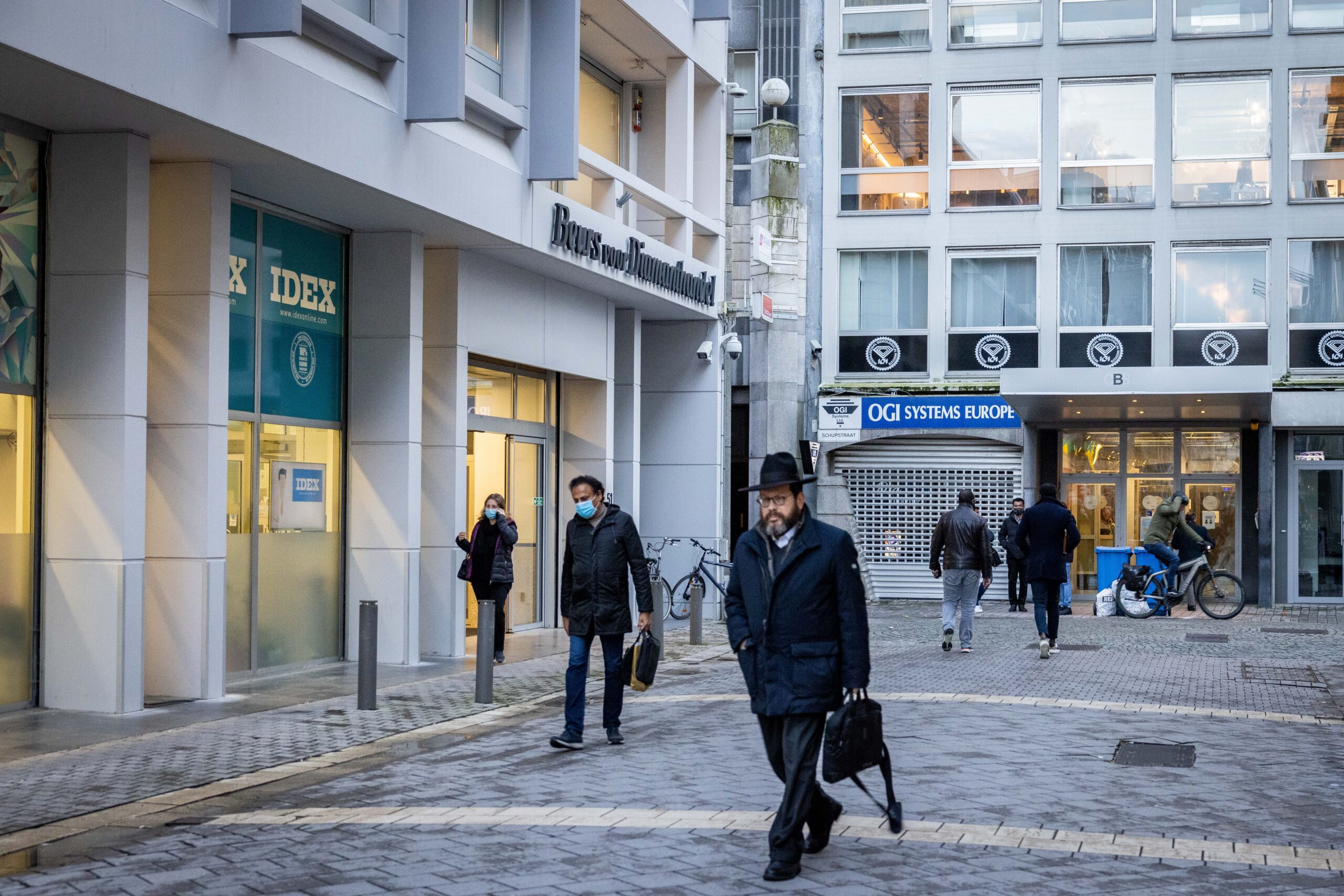 Ultra orthodox Jewish walk in the streets of Antwerp, Belgium. November 02, 2021. Photo by Nati Shohat/FLASH90