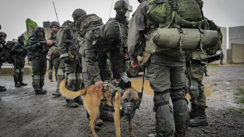 Israeli soldiers take part in a military training exercise. Photo by Michael Giladi/Flash90