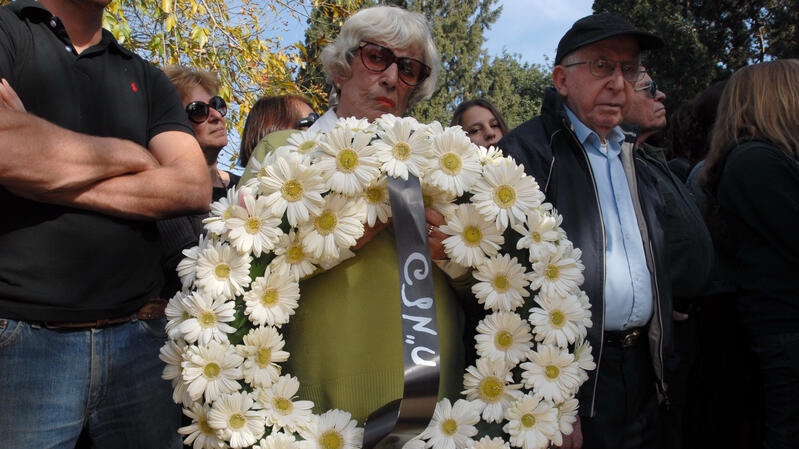Former Jewish refugees attend the funeral of Yitzhak (Ike) Aharonovitch, the captain of the famed refugee ship Exodus, on December 25, 2009. The Exodus left France in 1947 carrying 4,554 passengers – most of whom were Holocaust survivors – heading to then-British Mandatory Palestine.The British Navy seized the ship, and deported all its passengers back to Europe. Photo by Gili Yaari/Flash90
