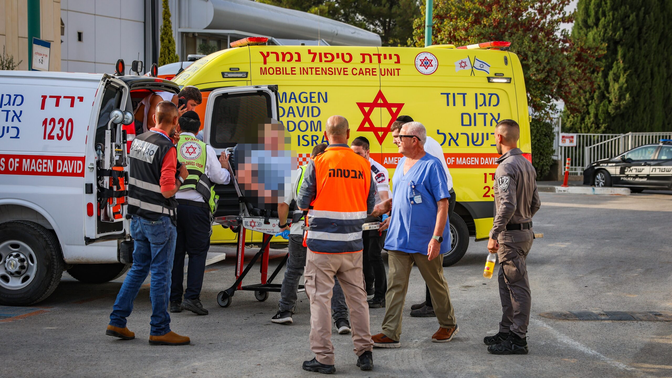 Injured students and teachers are brought to Ziv Hospital in Safed after the explosion during a school trip near the Lebanese border, October 12, 2026. Photo: David Cohen/Flash90.